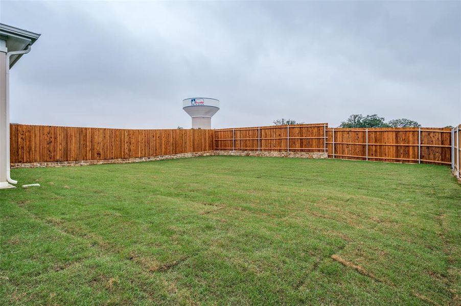Exterior details and patio area of a home in Eagle Creek, Denton (Image 17). Exterior details and patio area of a home in Eagle Creek, Denton (Image 17).