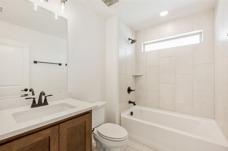 Furnished interior view inside a new home in Timberbrook 3B-4A, Justin (Image 17).