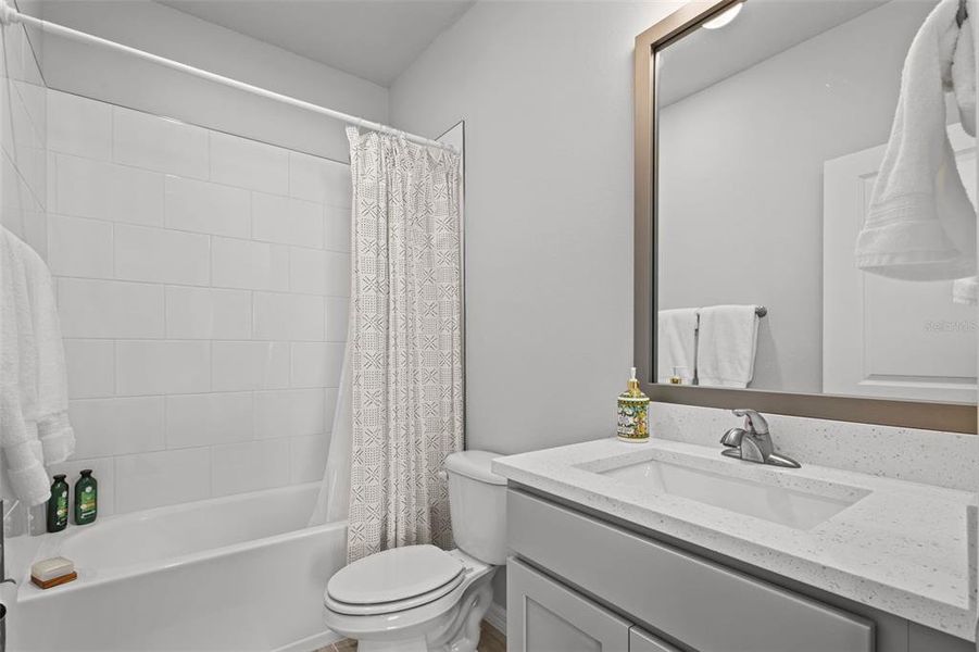 Furnished interior view inside a new home in , Land O' Lakes (Image 31).