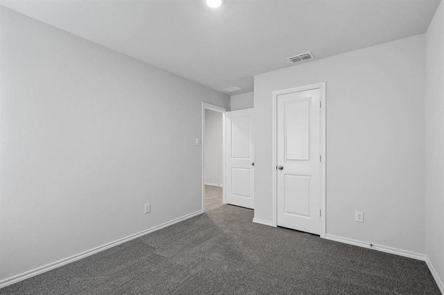 Spacious, unfurnished interior of a new home in , Fort Worth (Image 11).