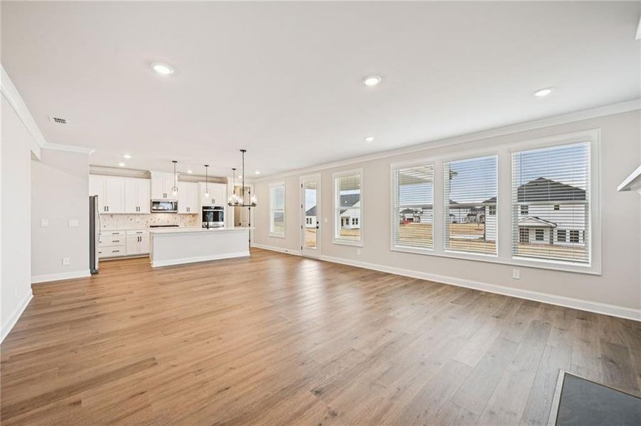 Spacious, unfurnished interior of a new home in River Pointe, Monroe (Image 28).