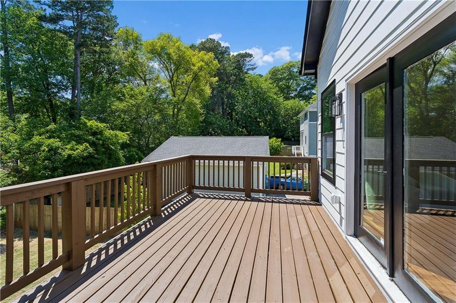 Exterior details and patio area of a home in , Decatur (Image 4).