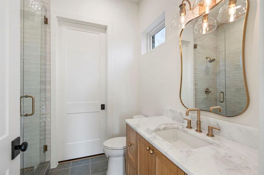 Furnished interior view inside a new home in , Dallas (Image 29). Furnished interior view inside a new home in , Dallas (Image 29).