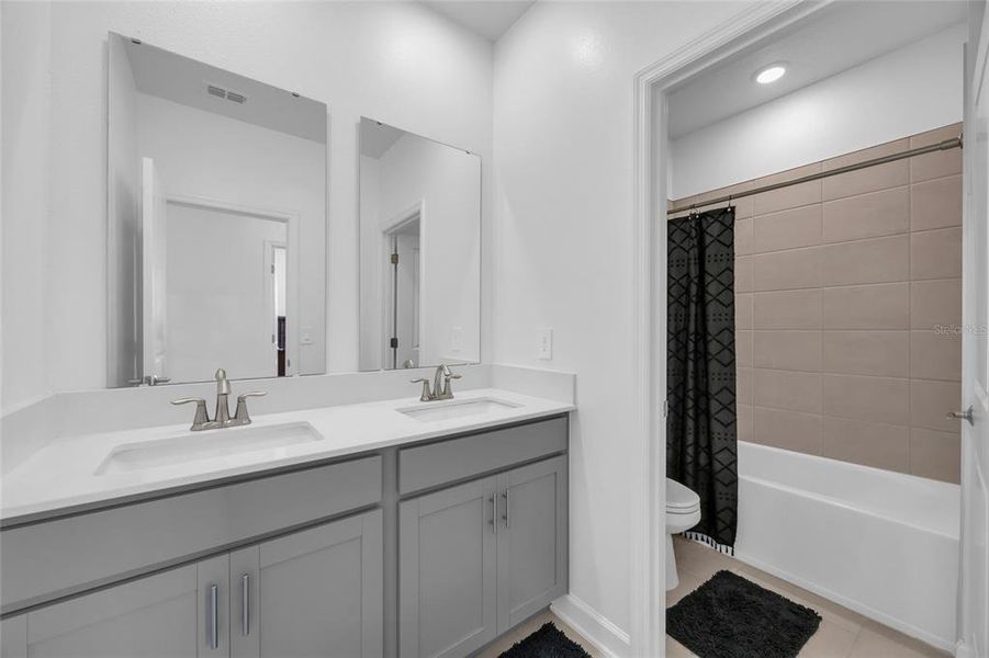 Furnished interior view inside a new home in Providence, Davenport (Image 19).