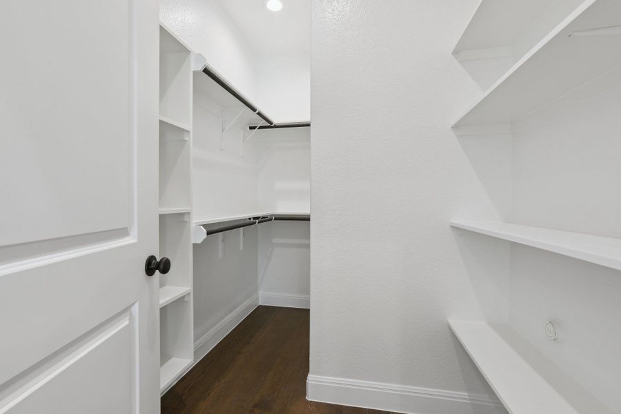 Furnished interior view inside a new home in , Elgin (Image 14).