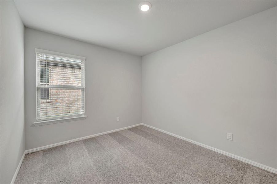 Spacious, unfurnished interior of a new home in Lane Ranch, Sanger (Image 33).