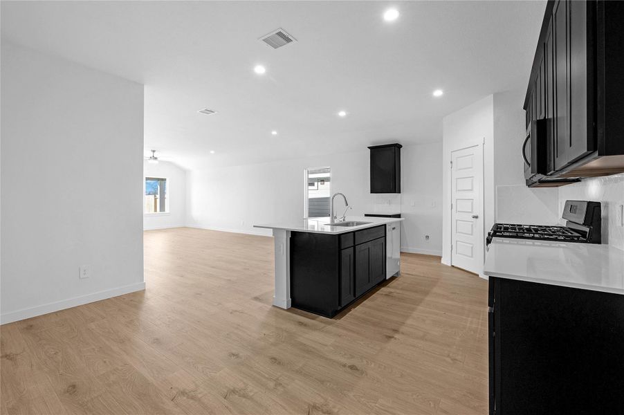 *Images and 3D tour are for illustration only and options may vary from home as built.