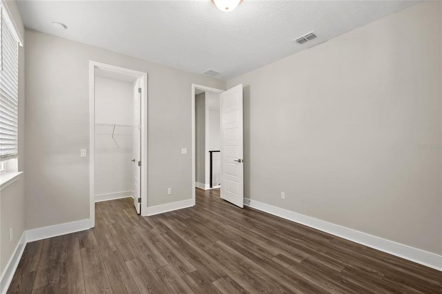 Spacious, unfurnished interior of a new home in , Winter Garden (Image 61).