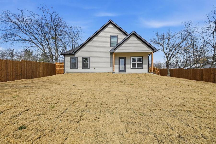 Exterior details and patio area of a home in , Fort Worth (Image 23).