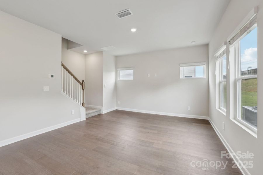 Photo is not of the actual home, but is an inspirational photo of builder’s model home and may depict options, furnishings, and/or decorator features that are not included Photo is not of the actual home, but is an inspirational photo of builder’s model home and may depict options, furnishings, and/or decorator features that are not included