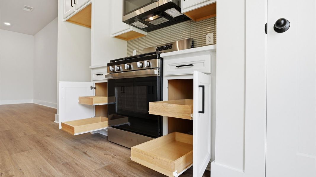 Highly functional kitchen offering abundant storage and stainless steel appliances located in Fountain Inn, SC Highly functional kitchen offering abundant storage and stainless steel appliances located in Fountain Inn, SC