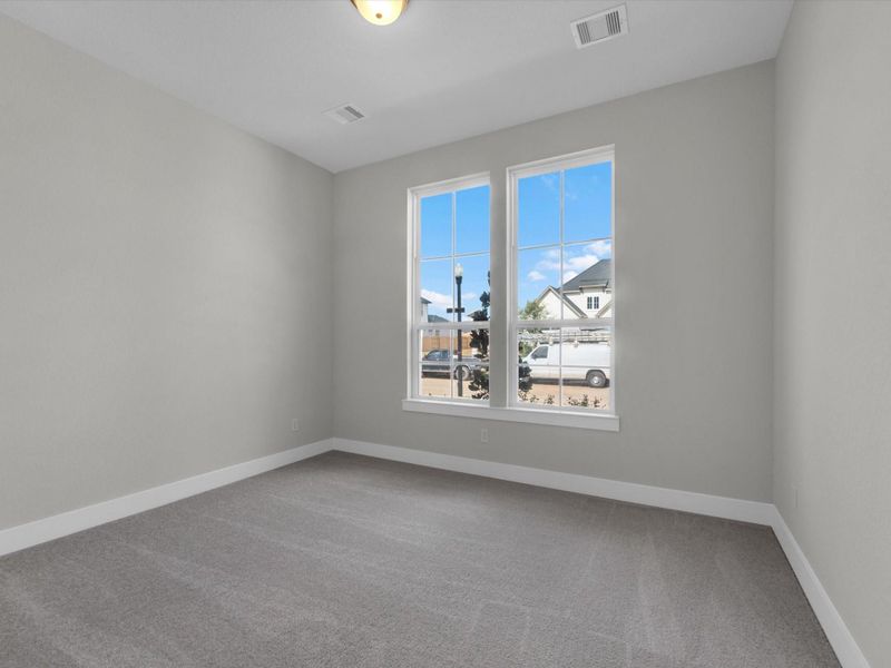 Spacious, unfurnished interior of a new home in Oakhill Reserve, Tomball (Image 13). Spacious, unfurnished interior of a new home in Oakhill Reserve, Tomball (Image 13).