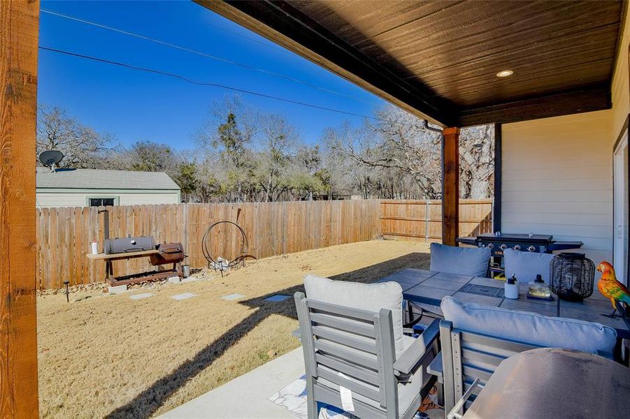 Exterior details and patio area of a home in , Granbury (Image 4).