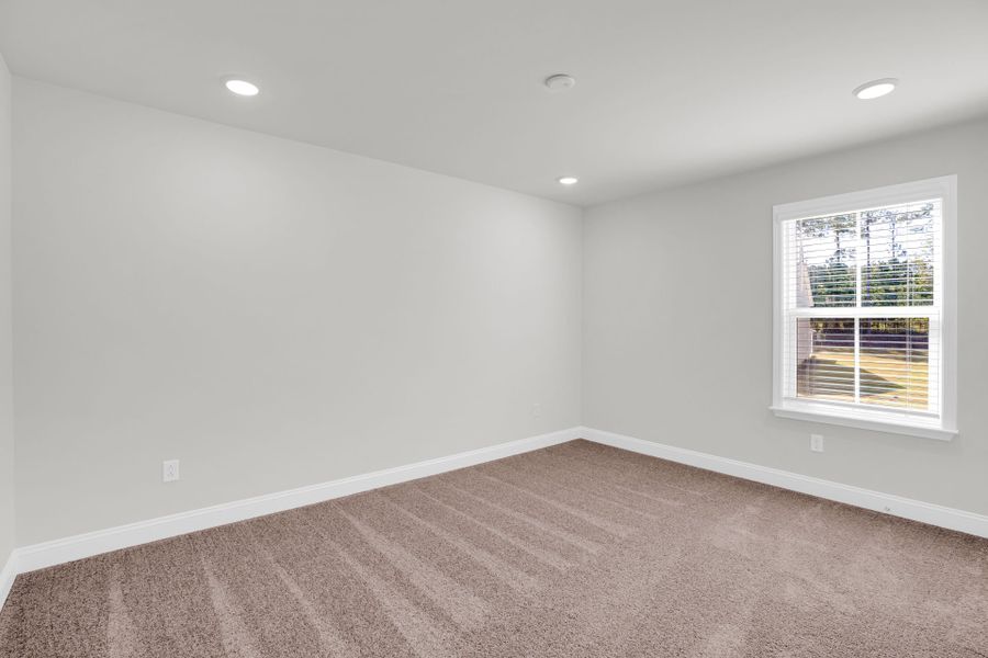 Spacious, unfurnished interior of a new home in Oakleaf Chase, Blythewood (Image 29).