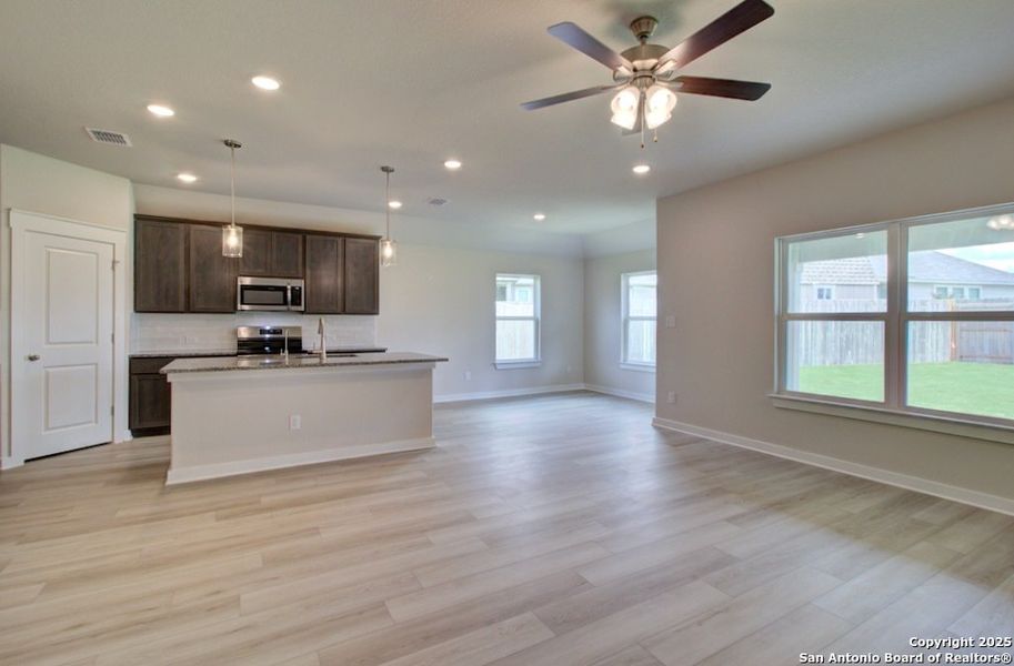 Image 17 of a home in Cloud Country.