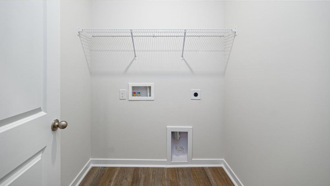 Spacious, unfurnished interior of a new home in Valley View, Waynesville (Image 23).