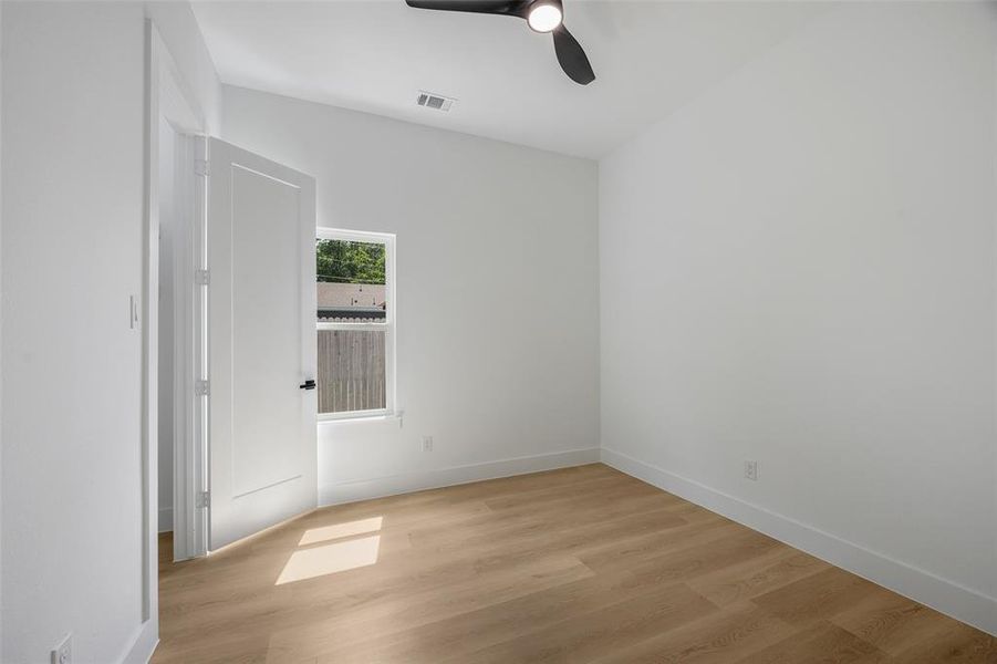 Spacious, unfurnished interior of a new home in , Dallas (Image 21).
