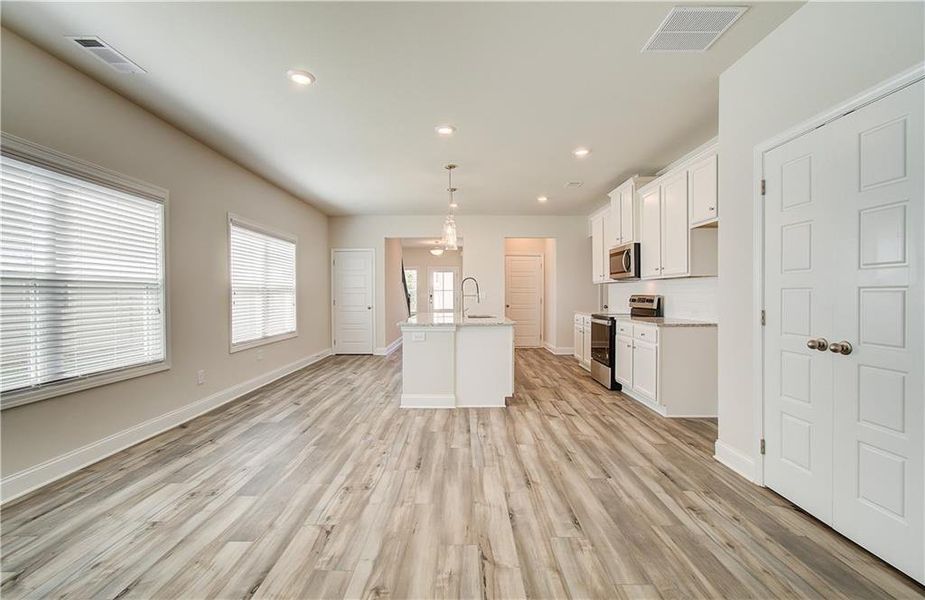 Spacious, unfurnished interior of a new home in Kentmere, Auburn (Image 13).