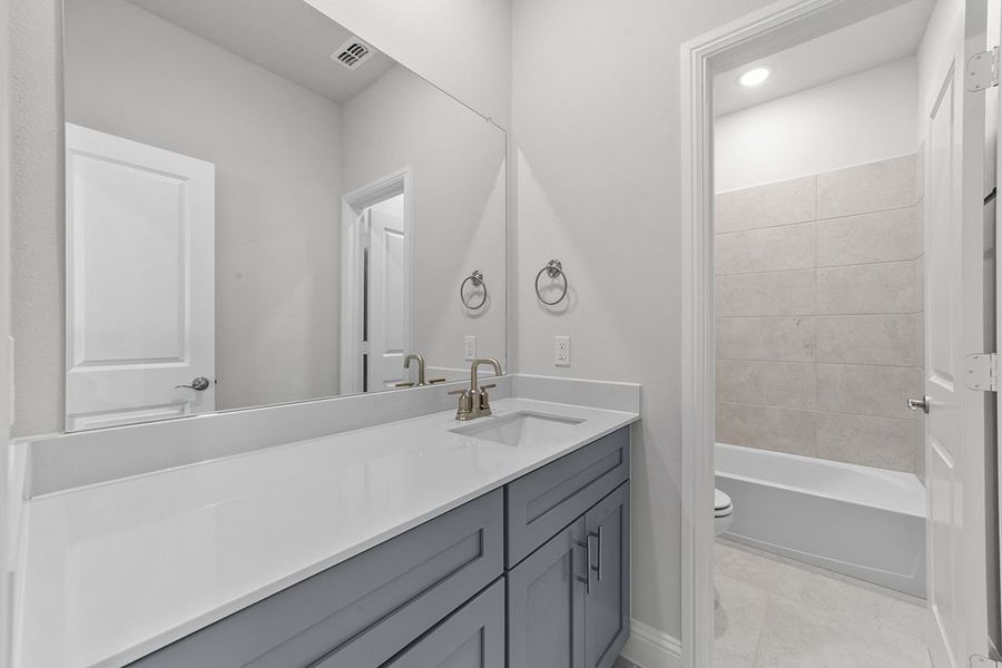 Image 29 of a home in Symmetry 37s.