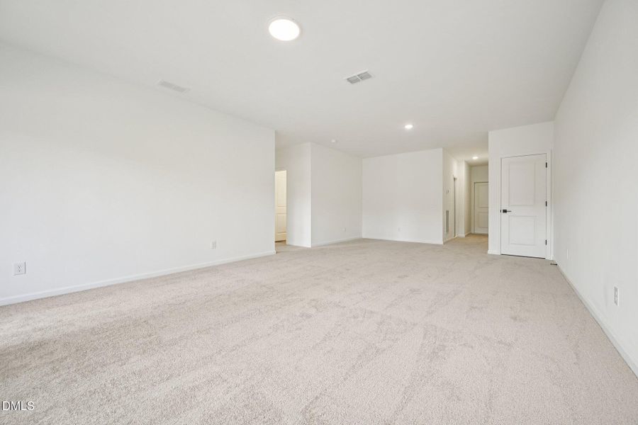 43-web-or-mls-Darius Ln-S0402-043