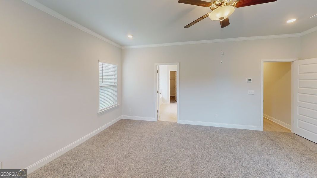 Spacious, unfurnished interior of a new home in Holliday Pass, Griffin (Image 23).