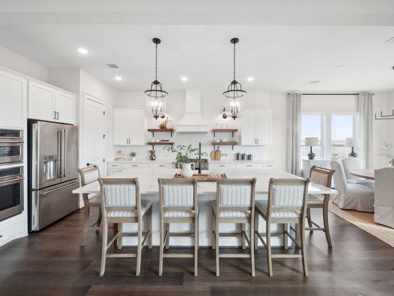 Kitchen with vaulted ceiling and pendant lighting Kitchen with vaulted ceiling and pendant lighting