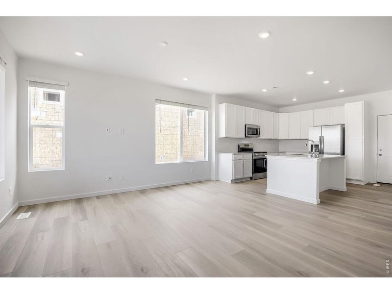 Spacious, unfurnished interior of a new home in Riano Ridge, Loveland (Image 10). Spacious, unfurnished interior of a new home in Riano Ridge, Loveland (Image 10).
