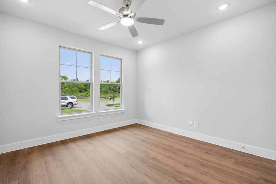 Spacious, unfurnished interior of a new home in Dove Hollow, Waxahachie (Image 23). Spacious, unfurnished interior of a new home in Dove Hollow, Waxahachie (Image 23).
