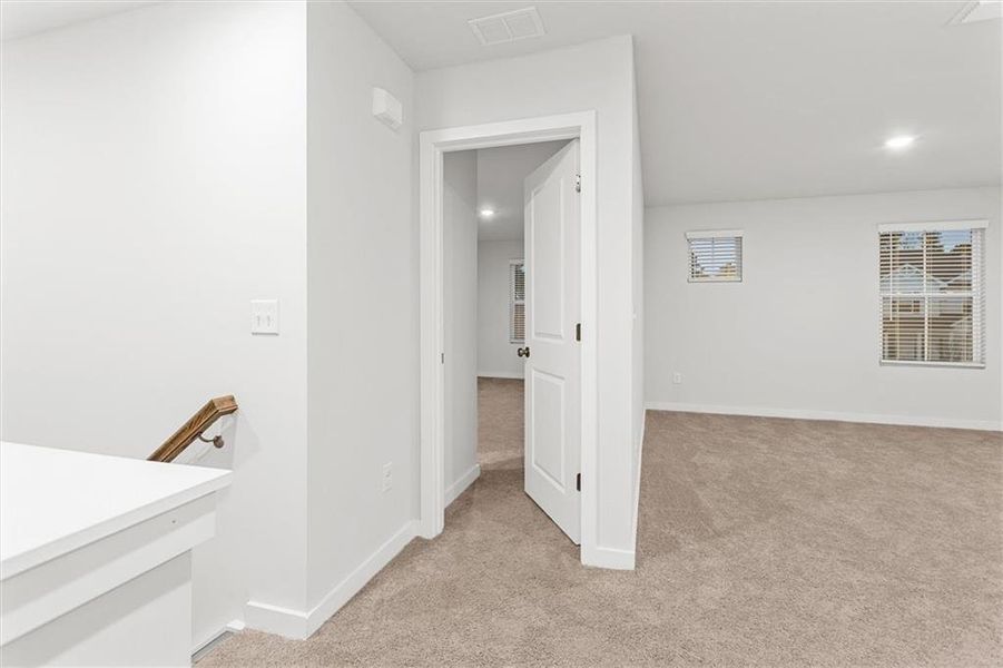 Spacious, unfurnished interior of a new home in , Grayson (Image 36).