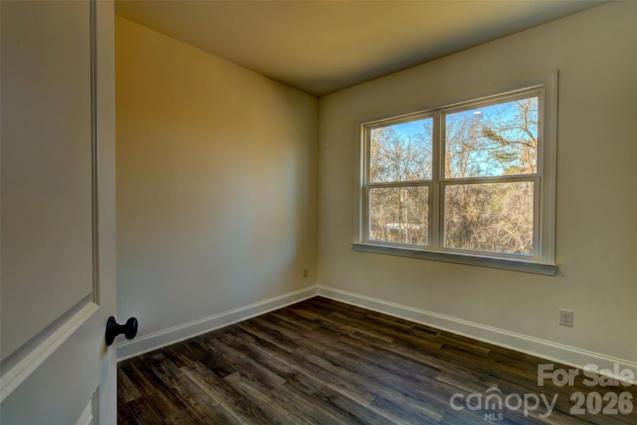 Spacious, unfurnished interior of a new home in , Shelby (Image 20).