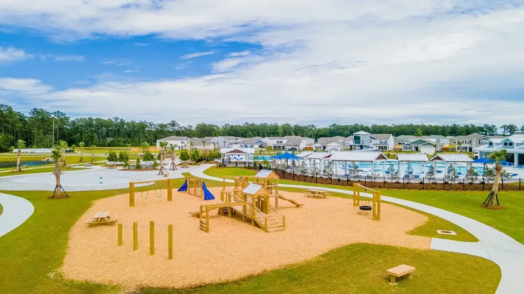 Community amenities in Pine Hills Townhomes at Cane Bay, Summerville (Image 26).