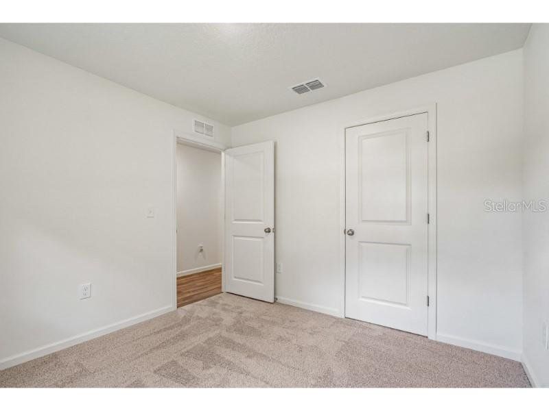 Spacious, unfurnished interior of a new home in The Collection at Inverness, Inverness (Image 10).
