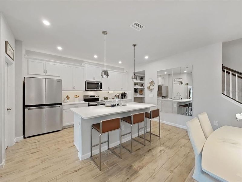 Furnished interior view inside a new home in , Lutz (Image 10).