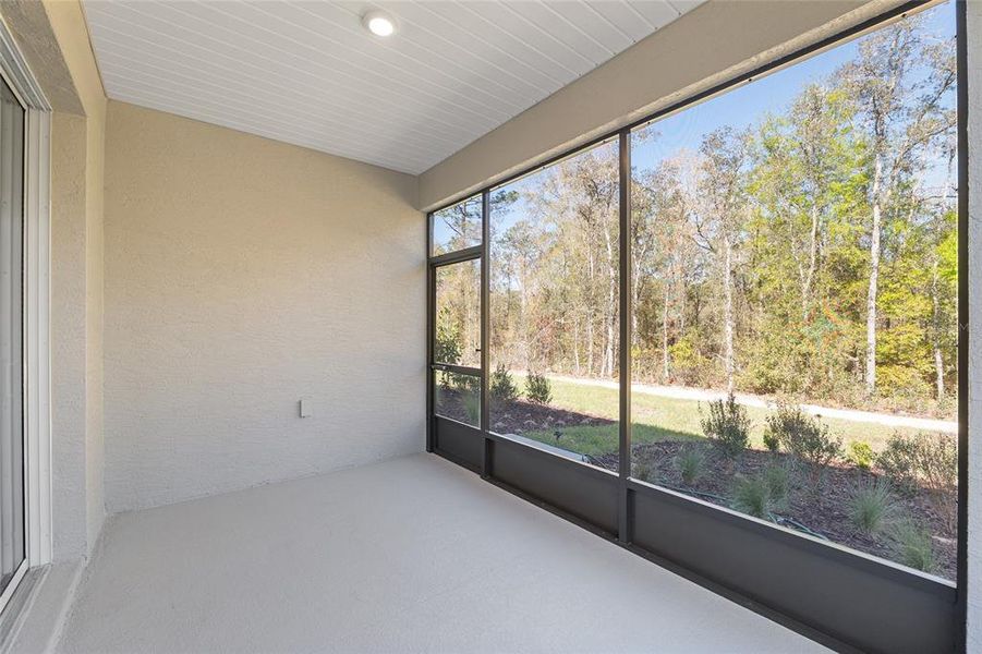 Exterior details and patio area of a home in , Ocala (Image 29). Exterior details and patio area of a home in , Ocala (Image 29).