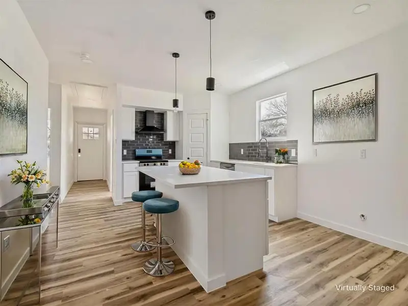 Furnished interior view inside a new home in , Dallas (Image 4).