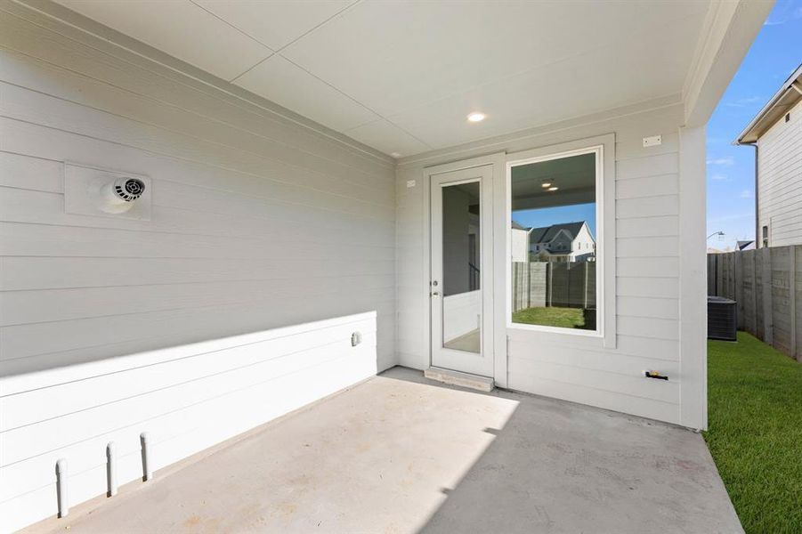 1505 Laurel-Patio-1 1505 Laurel-Patio-1