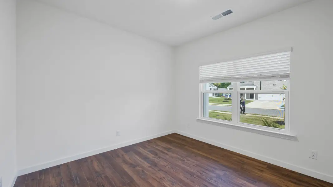 Spacious, unfurnished interior of a new home in The Hideaway at Edgestone, Ooltewah (Image 14).