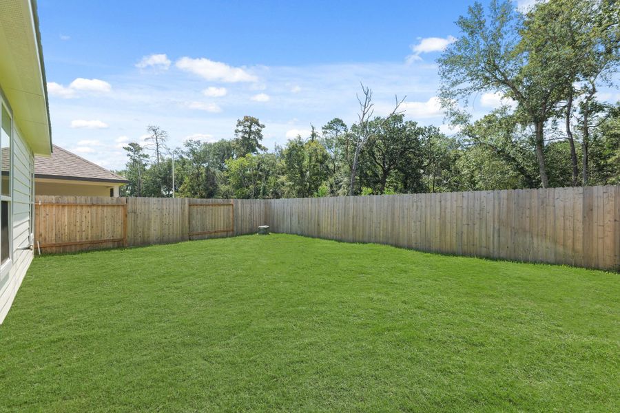 Image 45 of a home in Cypresswood Landing.