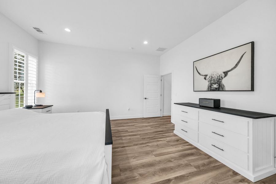 Representative furnished interior of a home built from the Lakeshore by Zeal Home Builders in Sunrise Point, Weatherford (Image 33). Representative furnished interior of a home built from the Lakeshore by Zeal Home Builders in Sunrise Point, Weatherford (Image 33).