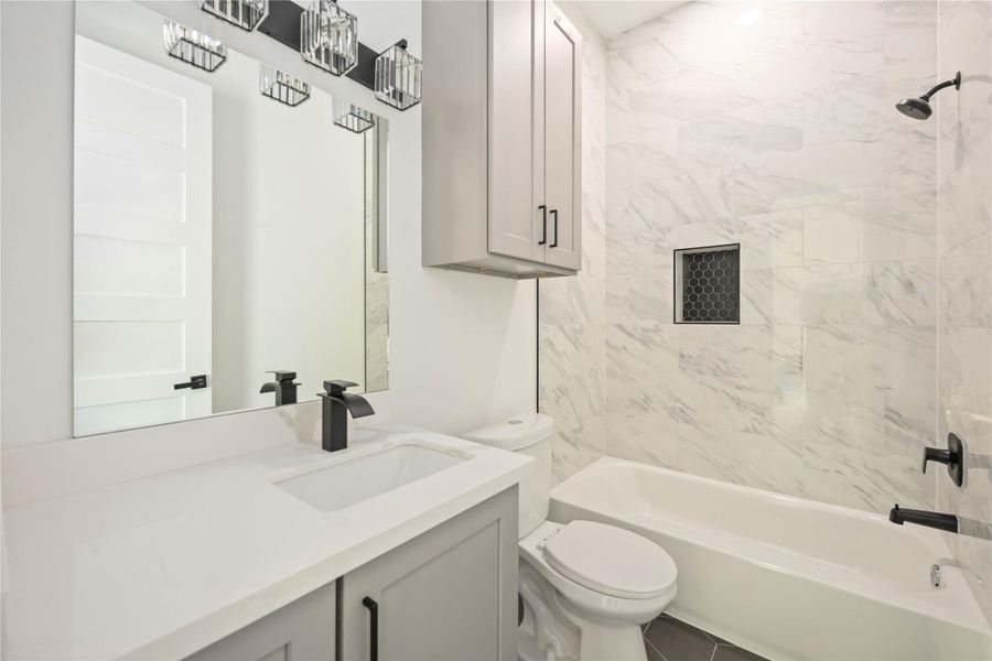 Furnished interior view inside a new home in , Houston (Image 5). Furnished interior view inside a new home in , Houston (Image 5).