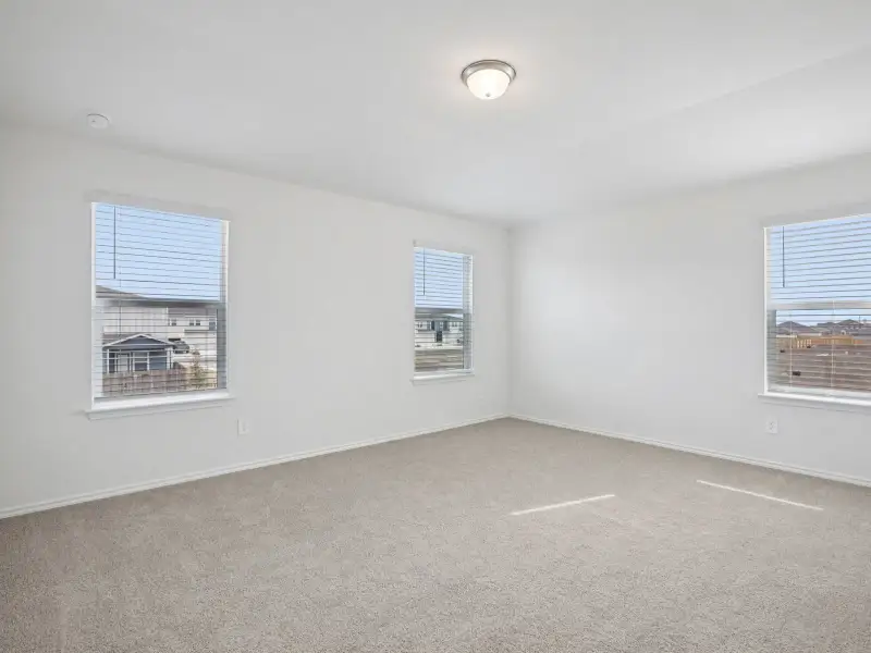 Spacious, unfurnished interior of a new home in Waterstone Village, Kyle (Image 9).