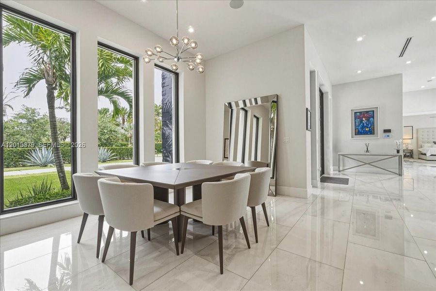 Furnished interior view inside a new home in , Pinecrest (Image 11).