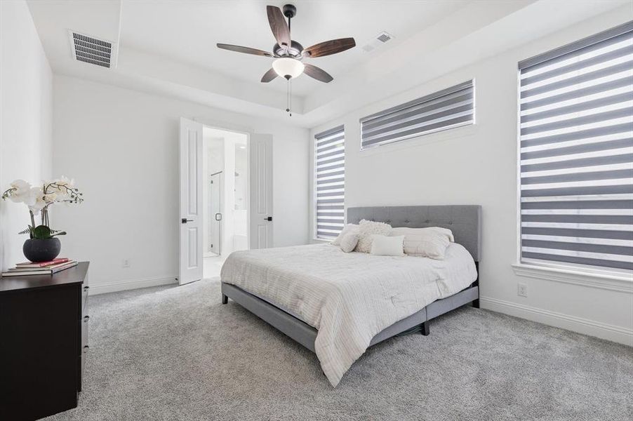 Furnished interior view inside a new home in , Northlake (Image 10).