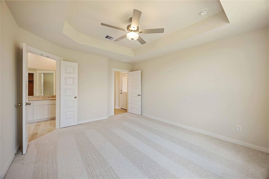 Spacious, unfurnished interior of a new home in Bluebonnet Village, Bellville (Image 15).