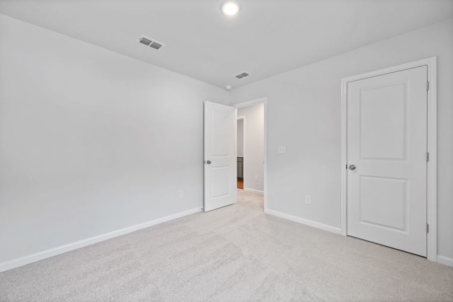 Spacious, unfurnished interior of a new home in Grand Arbor, Blythewood (Image 12).