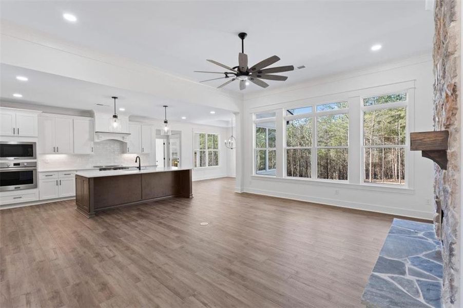 Spacious, unfurnished interior of a new home in , Waleska (Image 41).