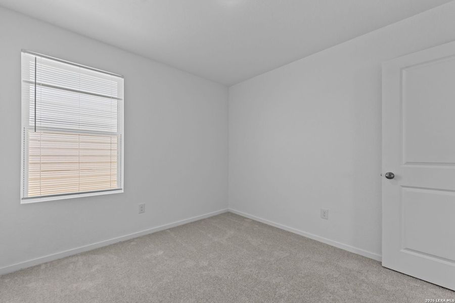 Spacious, unfurnished interior of a new home in Guadalupe Ridge, New Braunfels (Image 18).