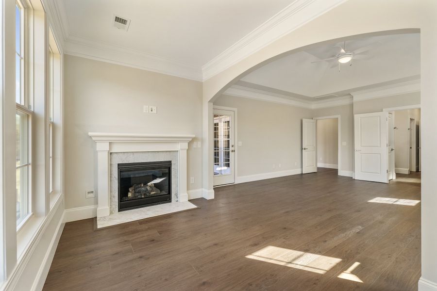 Spacious, unfurnished interior of a new home in Walnut Grove, Easley (Image 32).