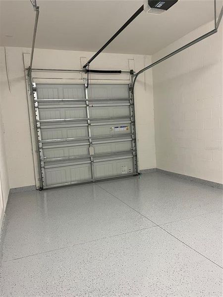 Spacious, unfurnished interior of a new home in , Wesley Chapel (Image 32).