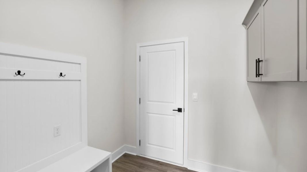 Spacious, unfurnished interior of a new home in Sunset Summits, Spartanburg (Image 35).